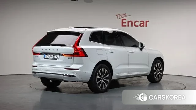 Volvo XC60 second Generation 2025 Белый из Кореи