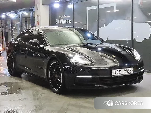 Porsche Panamera (971) 2019 Черный из Кореи