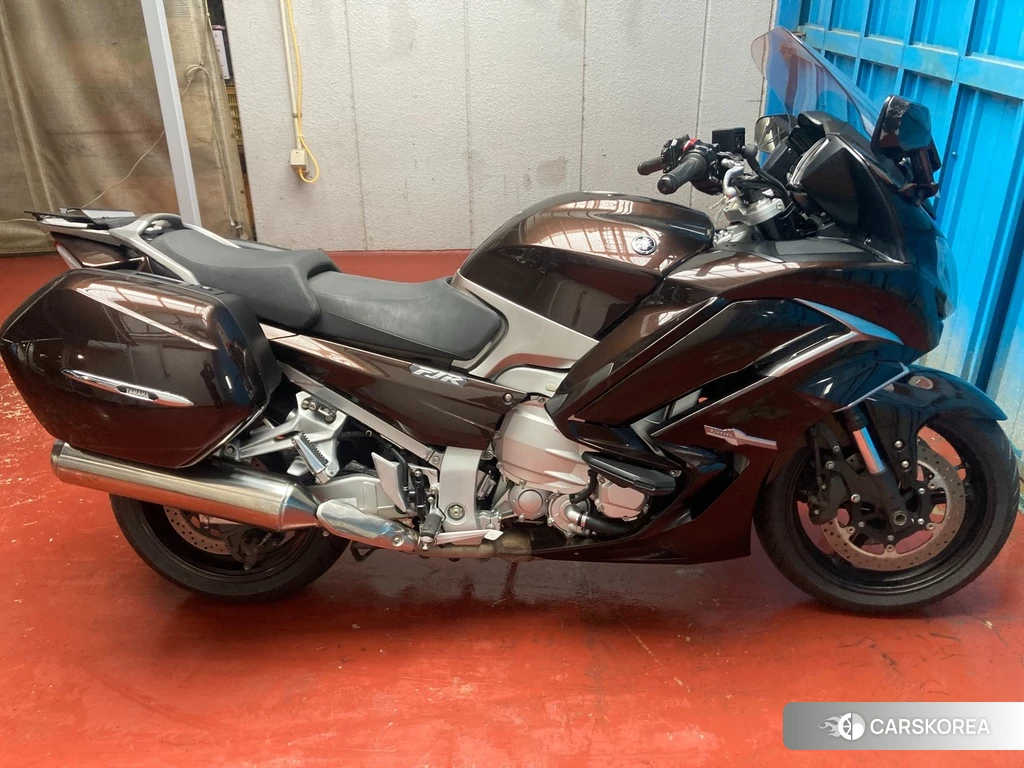 Проданный Yamaha FJR 1300 2014 из Японии