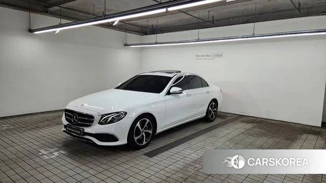 Mercedes-Benz E-Class W213 2020 Белый из Кореи
