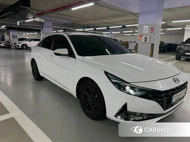 Hyundai Avante (CN7) 2022 Белый из Кореи