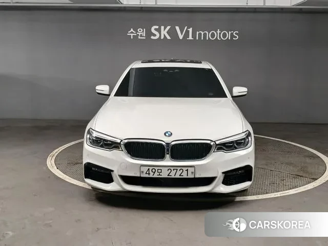 BMW 5 Series (G30) 2019 Белый из Кореи