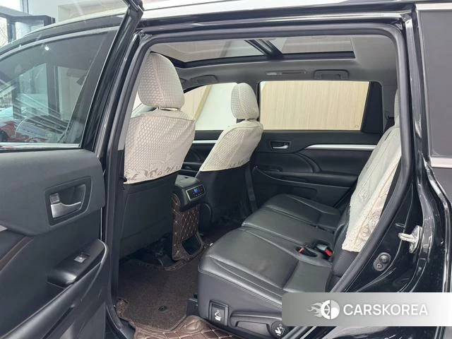 Toyota Highlander 2018 Черный из Китая