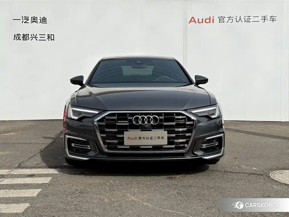 Audi A6L 2023 Silver/gray из Китая