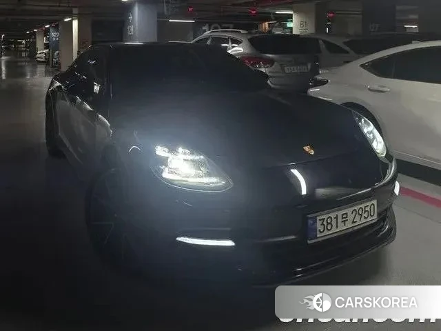 Porsche Panamera (971) 2018 Черный из Кореи