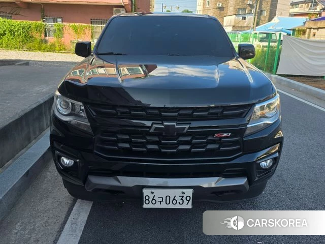 Chevrolet (GM Daewoo) Real New Colorado 2021 Черный из Кореи