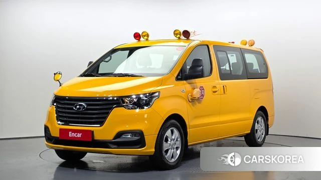 Hyundai The New Grand Starex 2018 Желтый из Кореи