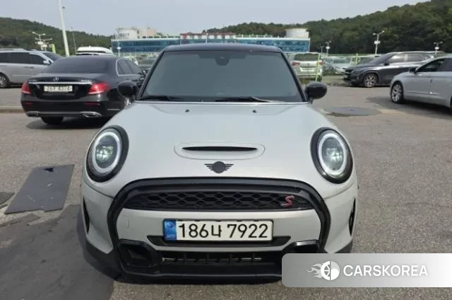 Mini Cooper S 2022 Серебристо-серый из Кореи