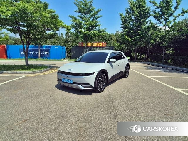 Hyundai Ionic 5 2021 Серебристо-серый из Кореи