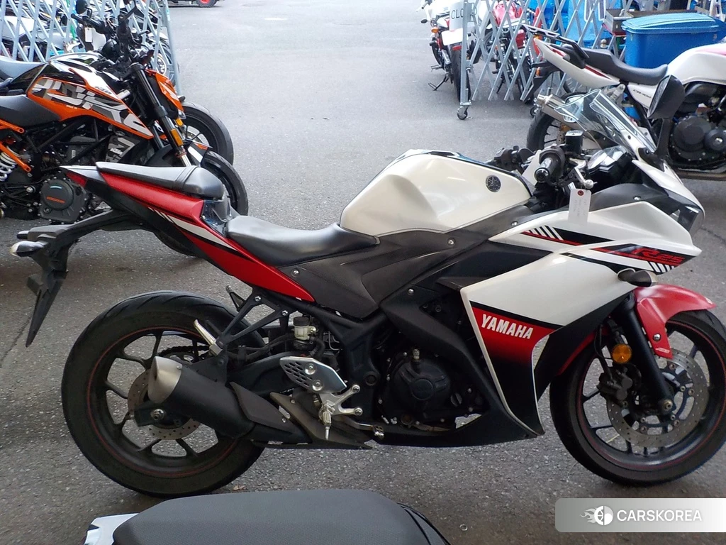 Проданный Yamaha YZF-R25 2016 из Японии