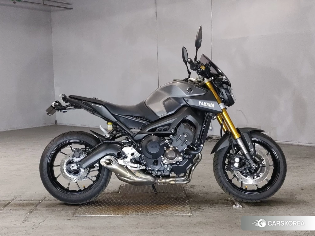 Проданный Yamaha MT-09 2015 из Японии, фото 2