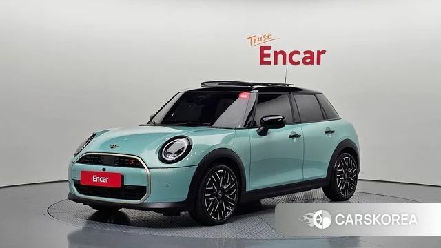 Mini Cooper S 4th Generation 2024 Цвет галактики из Кореи
