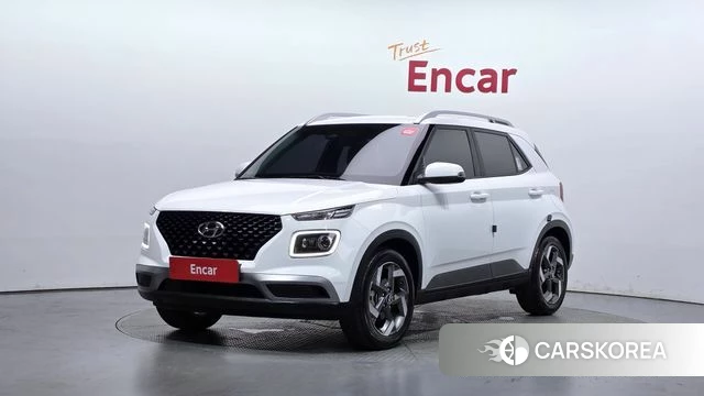 Hyundai Venue 2023 Белый из Кореи