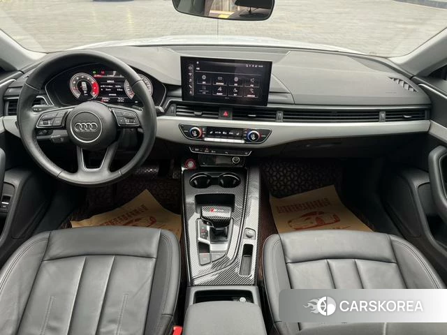 Audi A5 2021 Белый из Китая
