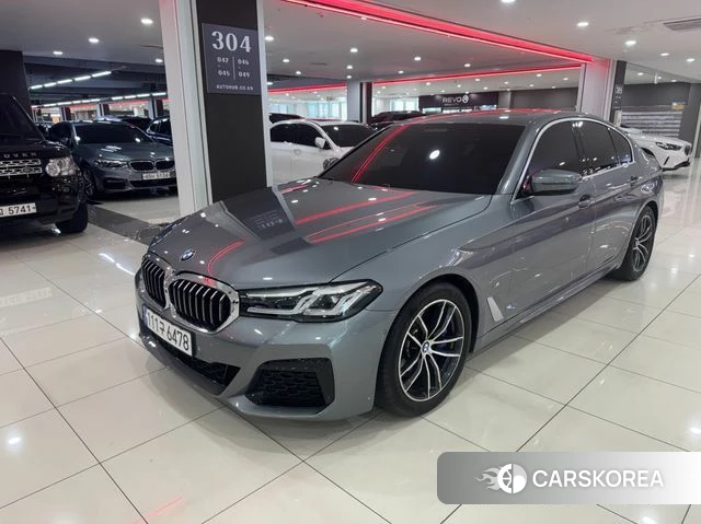 BMW 5 Series (G30) 2023 Серый из Кореи
