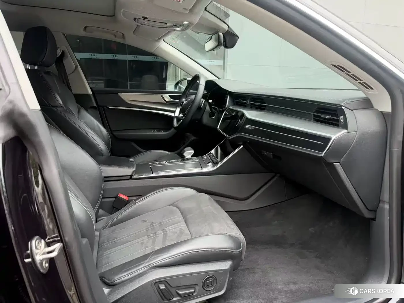 Audi A7L 2025 Черный из Китая
