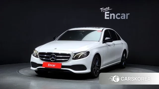 Mercedes-Benz E-Class W213 2020 Белый из Кореи