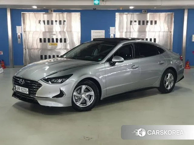 Hyundai Sonata (DN8) 2019 Серебристо-серый из Кореи