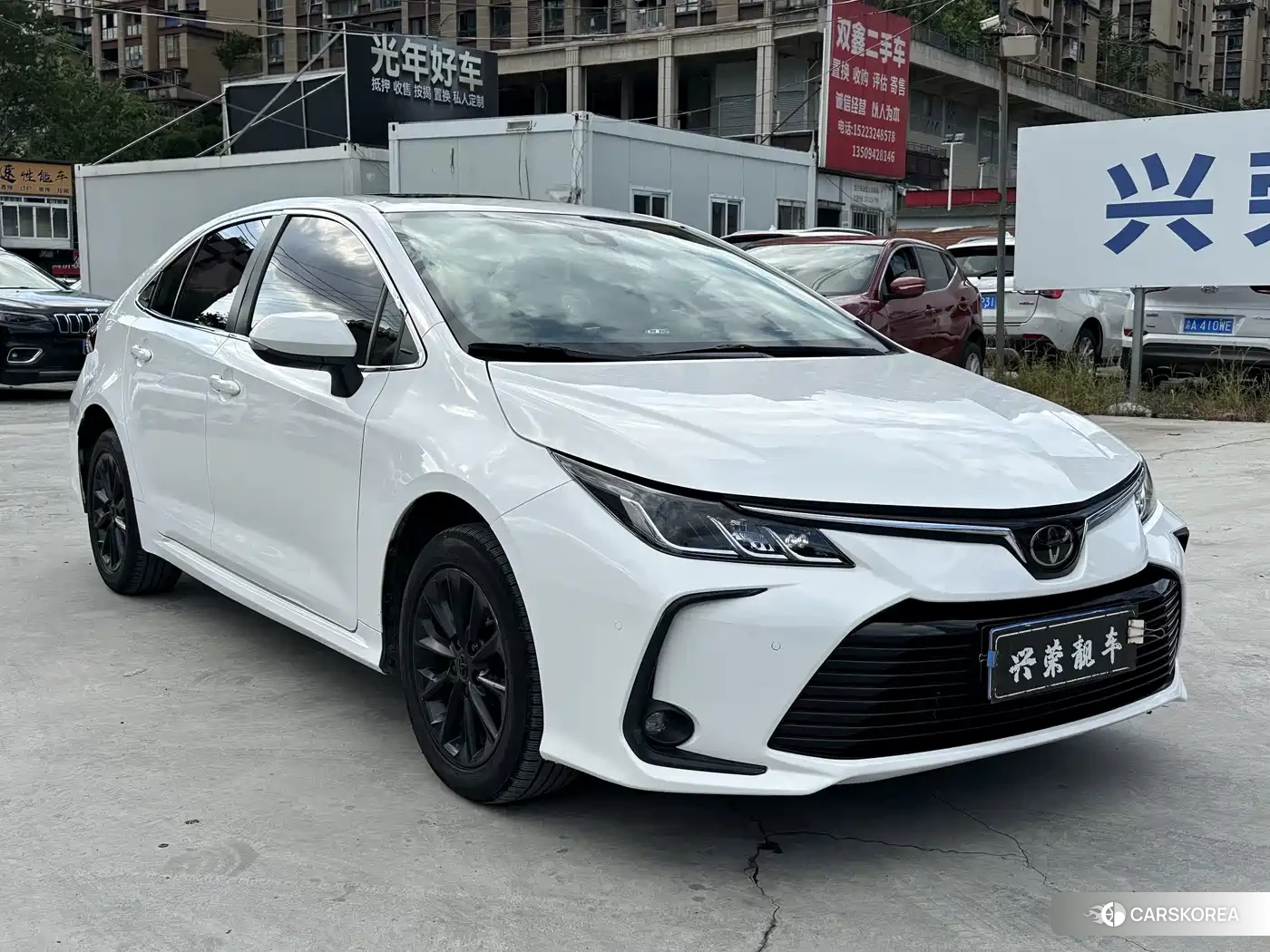 Toyota Corolla 2022 Белый из Китая