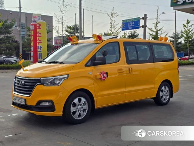 Hyundai The New Grand Starex 2019 Желтый из Кореи