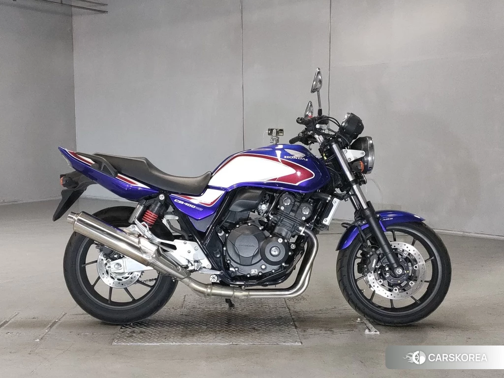 Проданный Honda CB400SF 2019 из Японии
