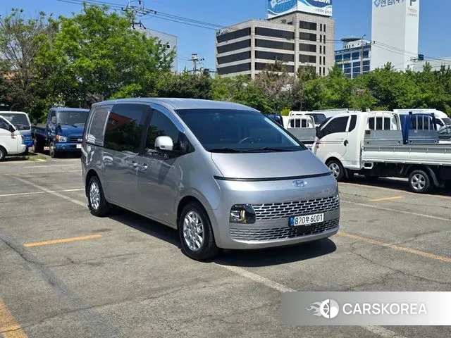 Hyundai Staria 2022 Серебряный из Кореи