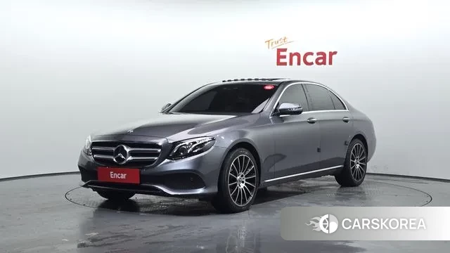 Mercedes-Benz E-Class W213 2019 Серый из Кореи
