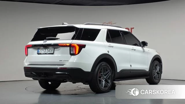 Ford Explorer 6th Generation 2025 Белый из Кореи