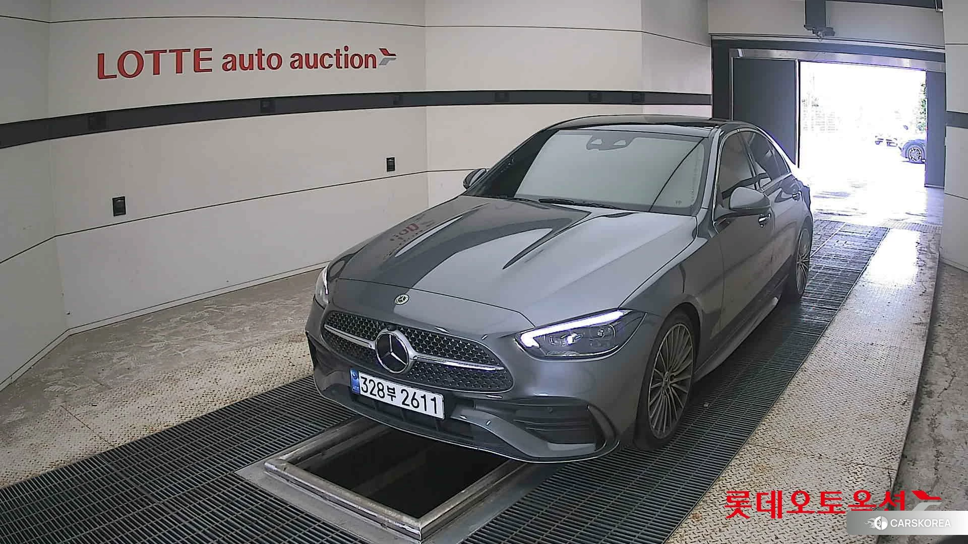 Mercedes-Benz Mercedes-Benz C300 4MATIC 2023 Другое из Кореи