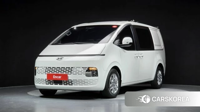 Hyundai Staria 2022 Белый из Кореи