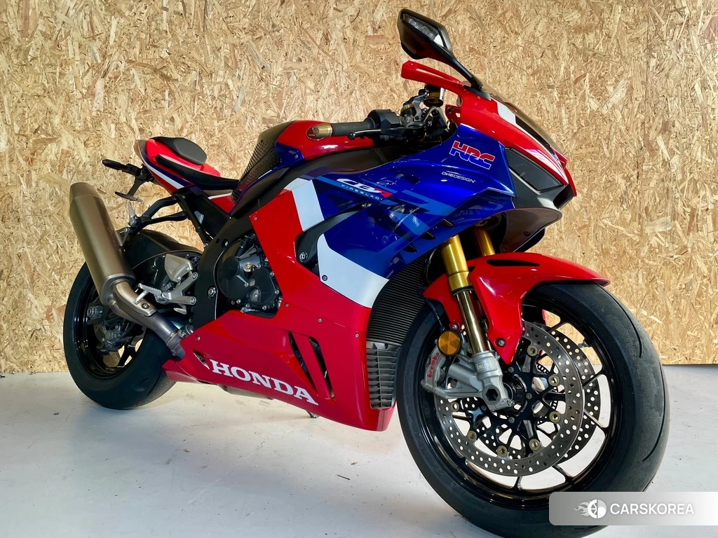 Проданный Honda CBR1000RR-R FIREBLADE SP 2020 из Японии, фото 2