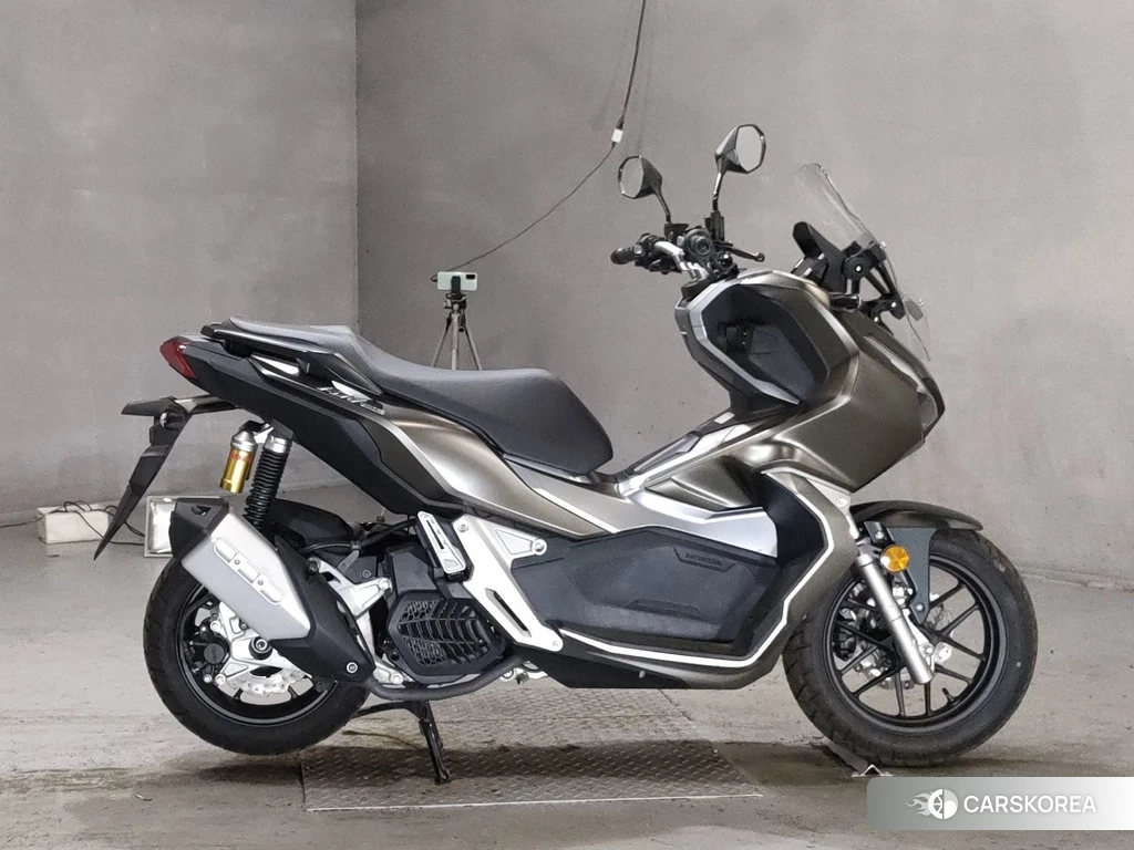 Проданный Honda ADV150 2019 из Японии, фото 2