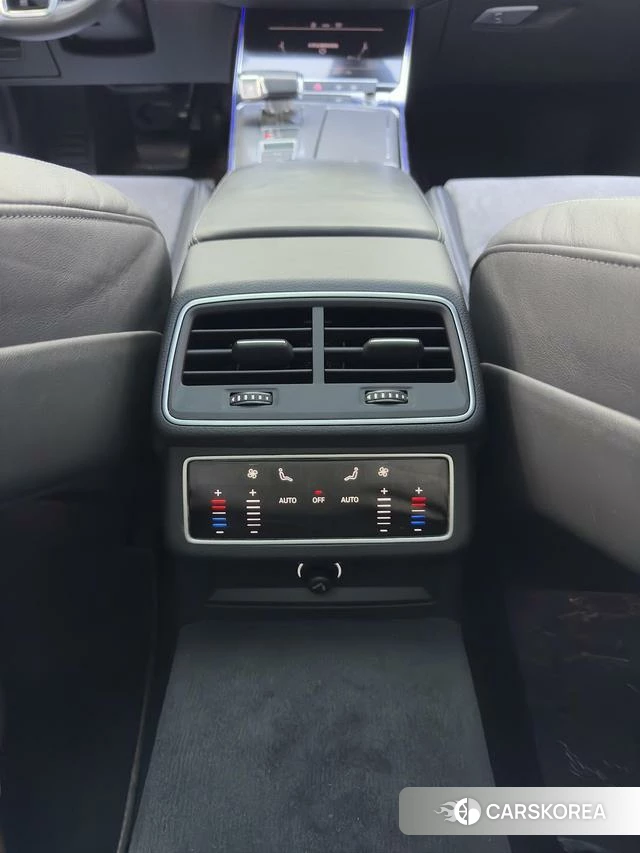 Audi A6L 2021 Темно-серый из Китая