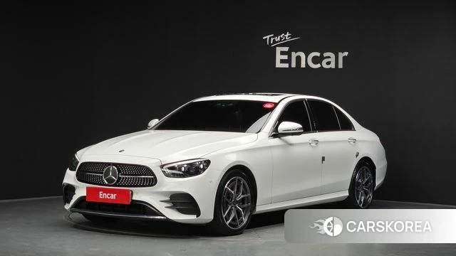 Mercedes-Benz E-Class W213 2021 Белый из Кореи