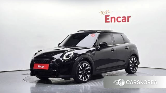 Mini Cooper S 2022 Черный из Кореи