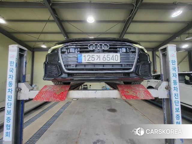 Audi A6 (C8) 2021 Черный из Кореи
