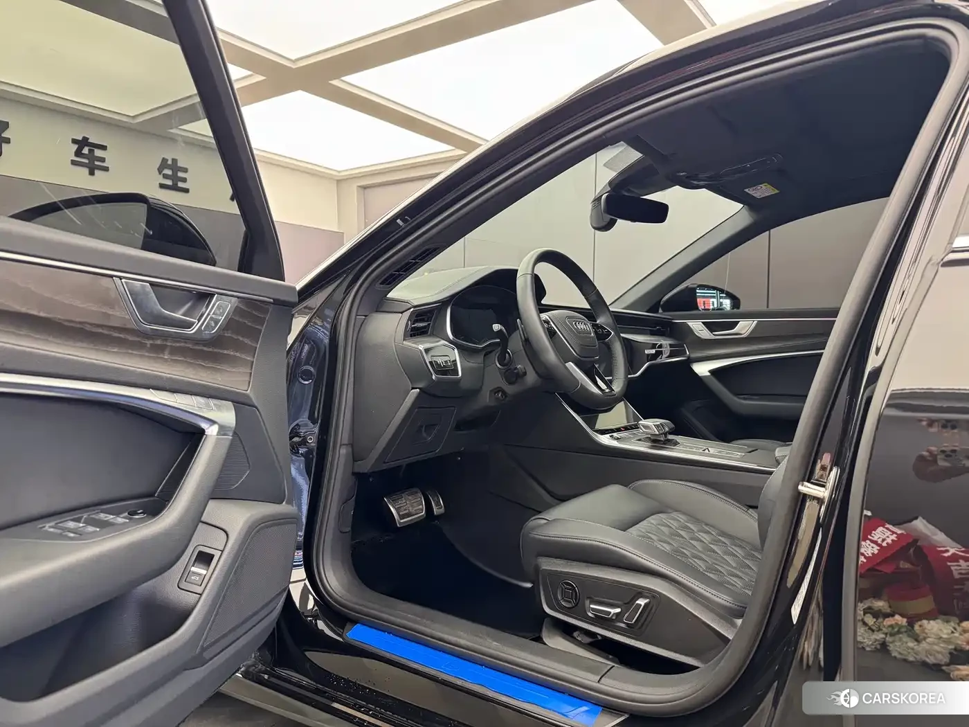 Audi A6L 2024 Черный из Китая