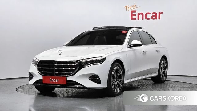 Mercedes-Benz E-Class W214 2025 Белый из Кореи
