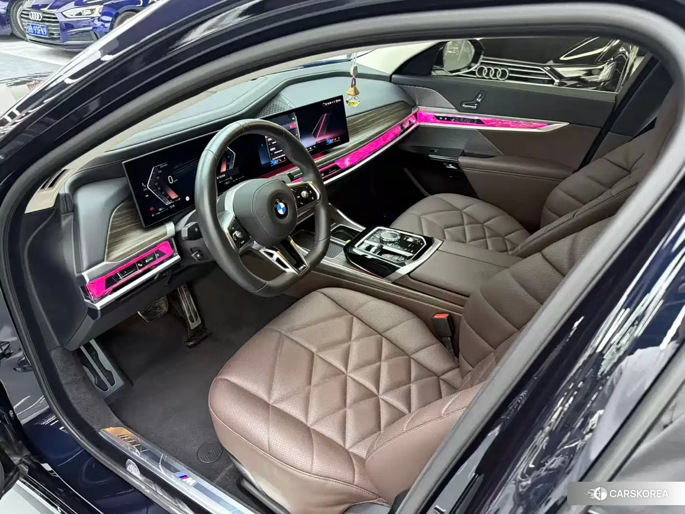 BMW 7 series 2023 Черный из Китая