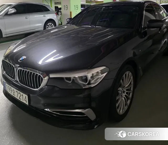 BMW 5 Series (G30) 2019 Черный из Кореи