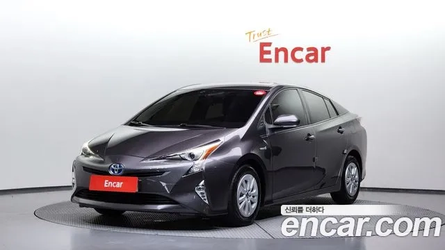 Toyota Prius 4th Generation 2018 Серый из Кореи