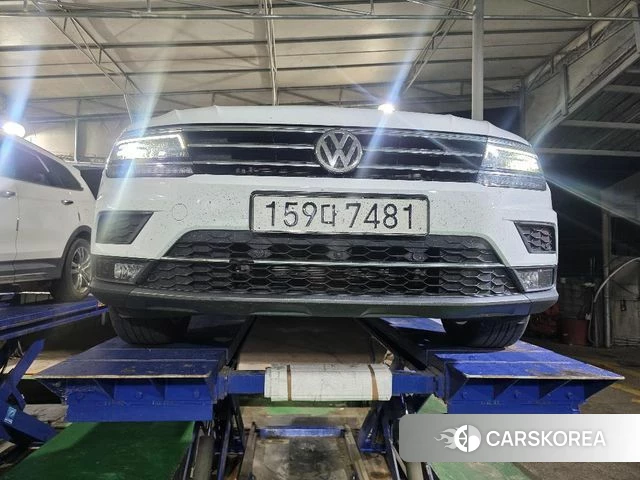 Volkswagen Tiguan second Generation 2020 Белый из Кореи