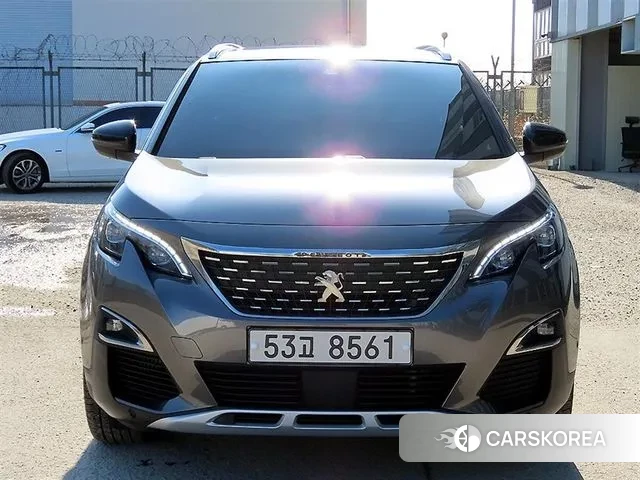 Peugeot 5008 second generation 2018 Серый из Кореи