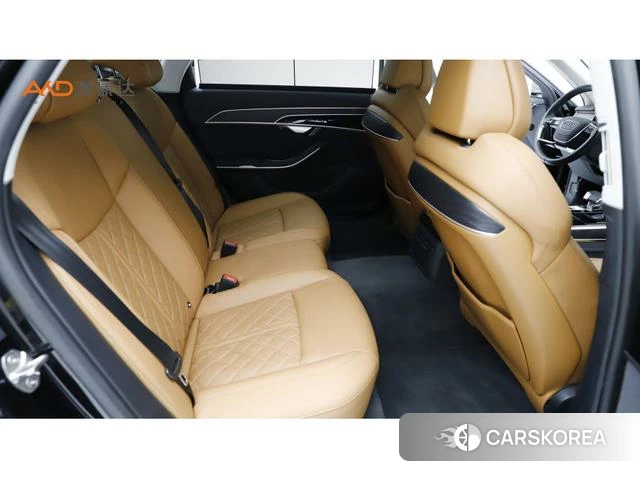 Audi A8 2023 Черный из Китая