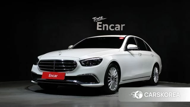 Mercedes-Benz E-Class W213 2022 Белый из Кореи