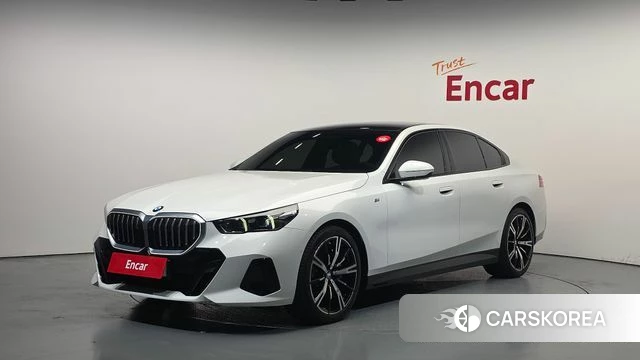 BMW 5 Series (G60) 2024 Белый из Кореи