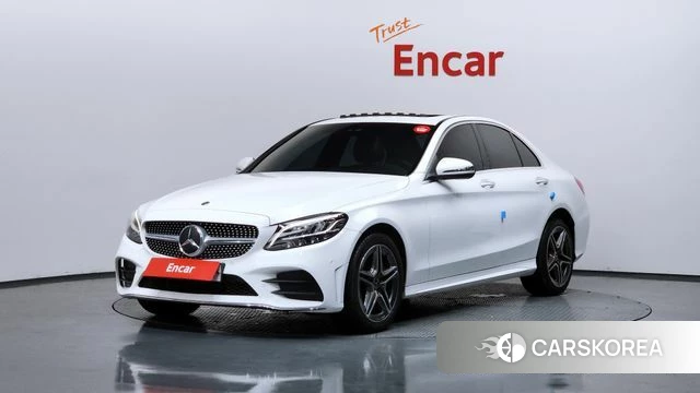 Mercedes-Benz C-Class W205 2019 Белый из Кореи