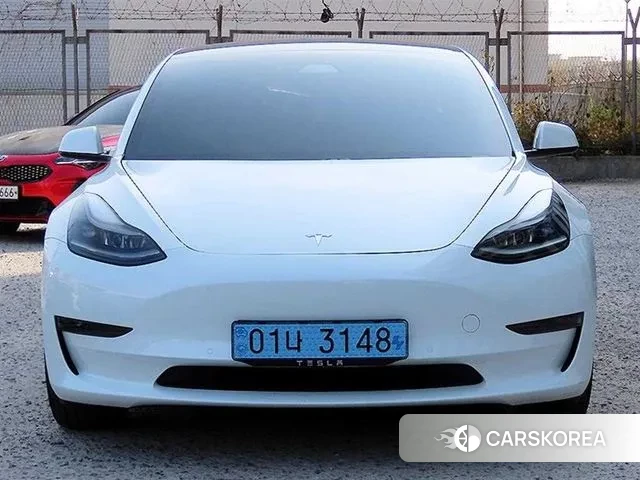 Tesla Model 3 2021 Белый из Кореи
