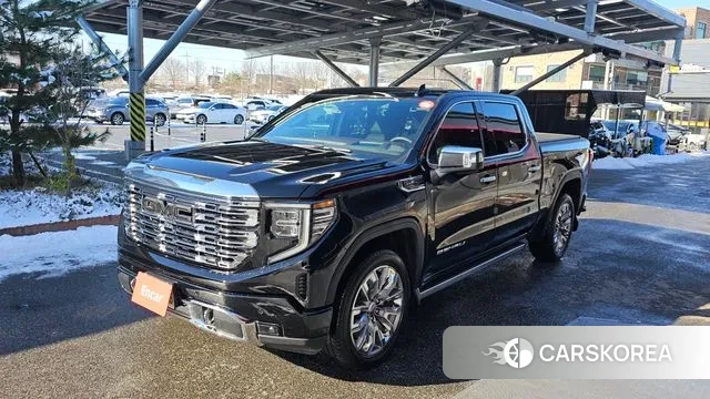 GMC Sierra 2023 Черный из Кореи