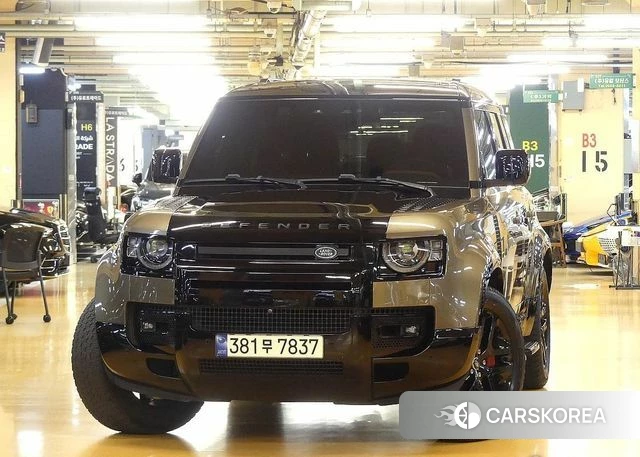 Land Rover Defender (L663) 2023 Коричневый из Кореи